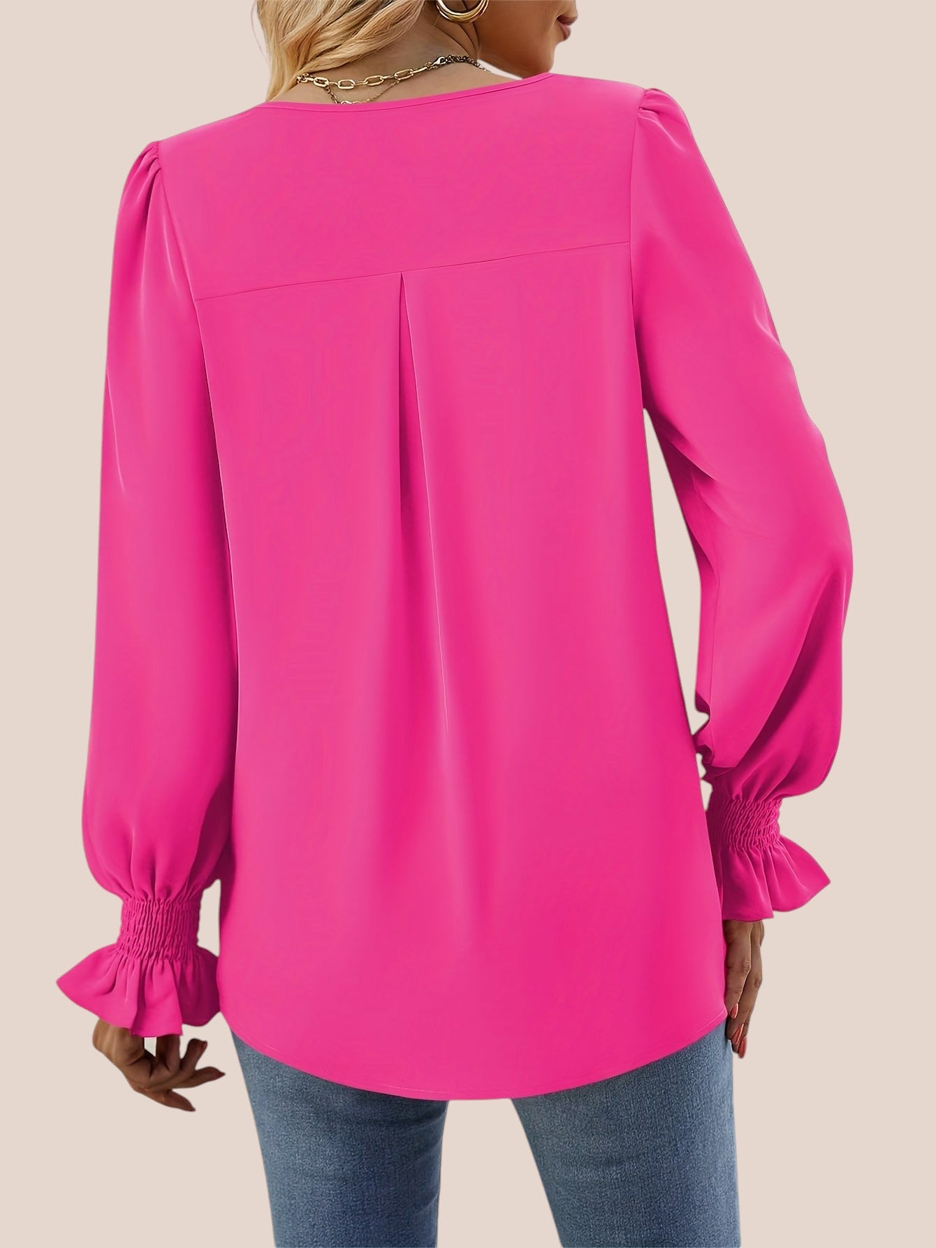 Avery | Elegant v-neck blouse