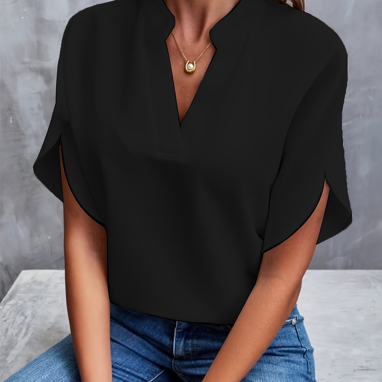 Lena | The V-Neck Blouse